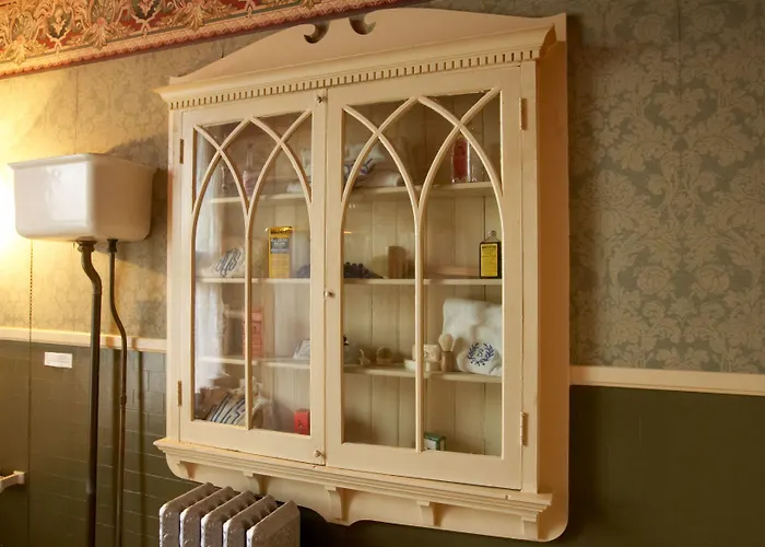 Vrooman Mansion *