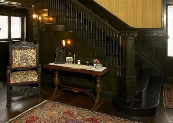 Vrooman Mansion *