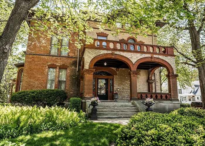 Hotel Vrooman Mansion