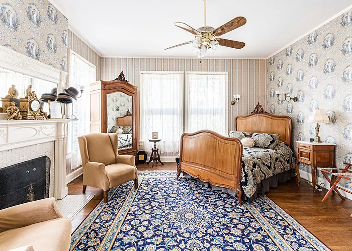 Vrooman Mansion * Bloomington