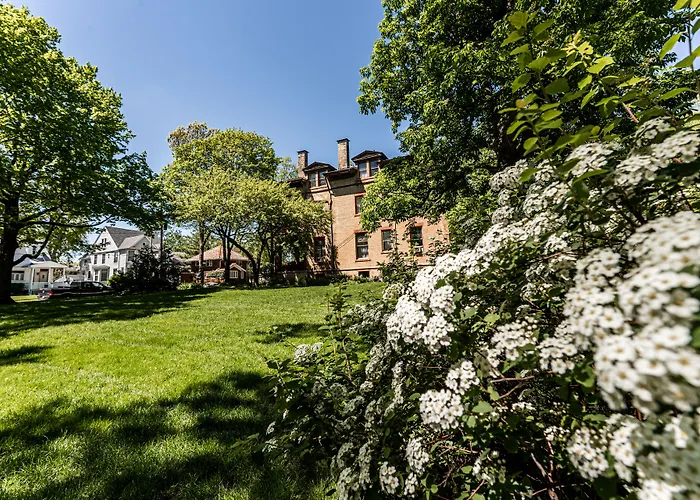 Vrooman Mansion *